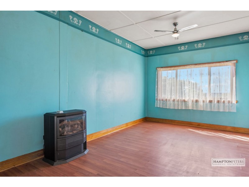 7 Bass Highway, Round Hill TAS 7320