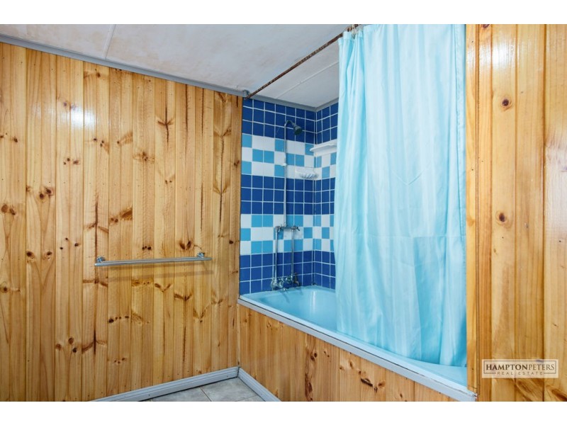 7 Bass Highway, Round Hill TAS 7320