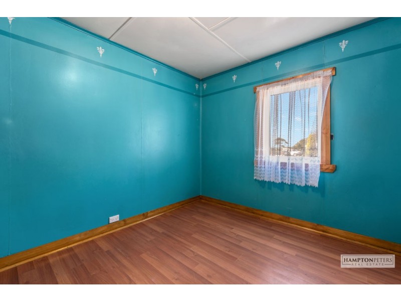 7 Bass Highway, Round Hill TAS 7320