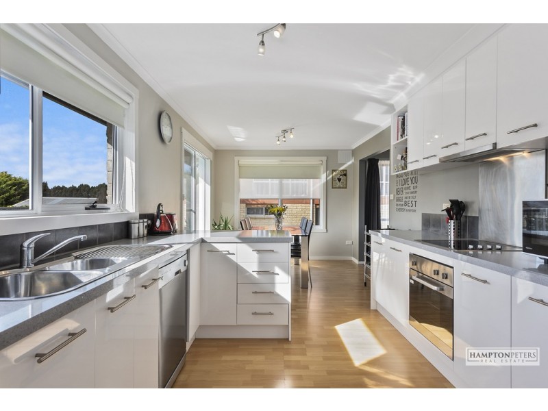 111a South Road, Penguin TAS 7316