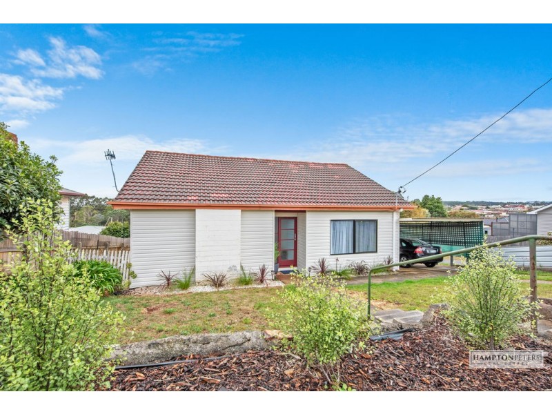 33 Mark Street, Hillcrest TAS 7320