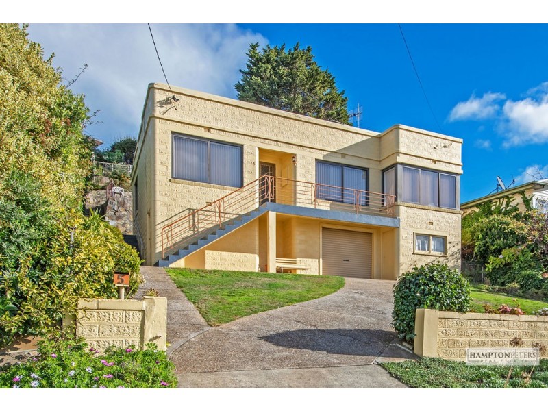 Parklands TAS 7320