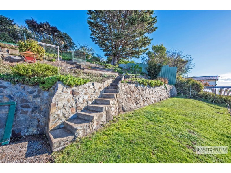 Parklands TAS 7320