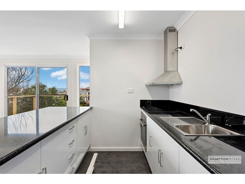 Parklands TAS 7320