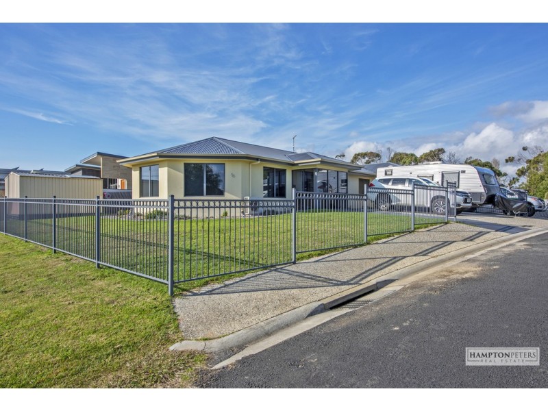 16 Turners Avenue, Turners Beach TAS 7315