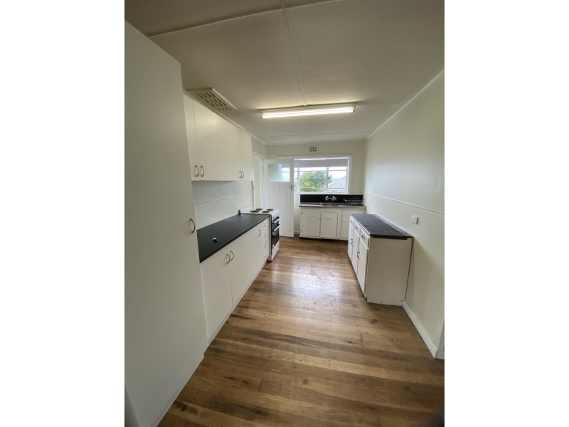 4 Verelle Street, Hillcrest TAS 7320