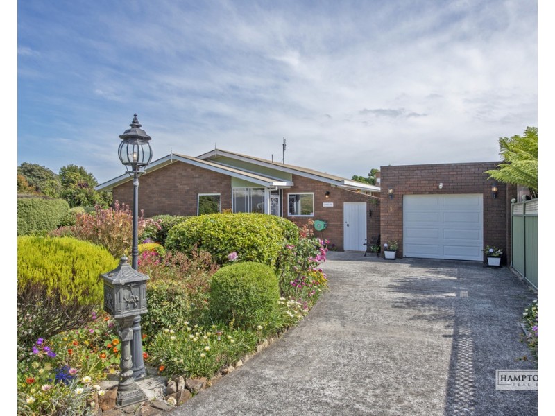 1 Dudley Crescent, Ulverstone TAS 7315