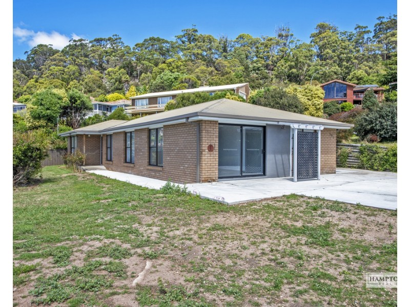 Parklands TAS 7320