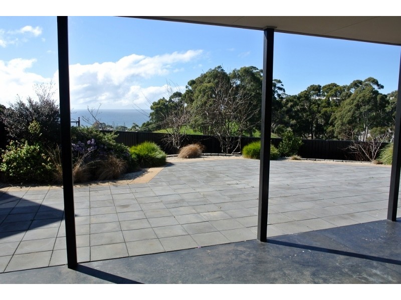 2 Panorama Crescent, Cooee TAS 7320