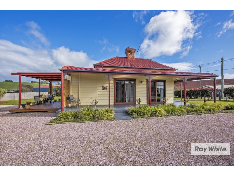 99 Pine Road, Penguin TAS 7316