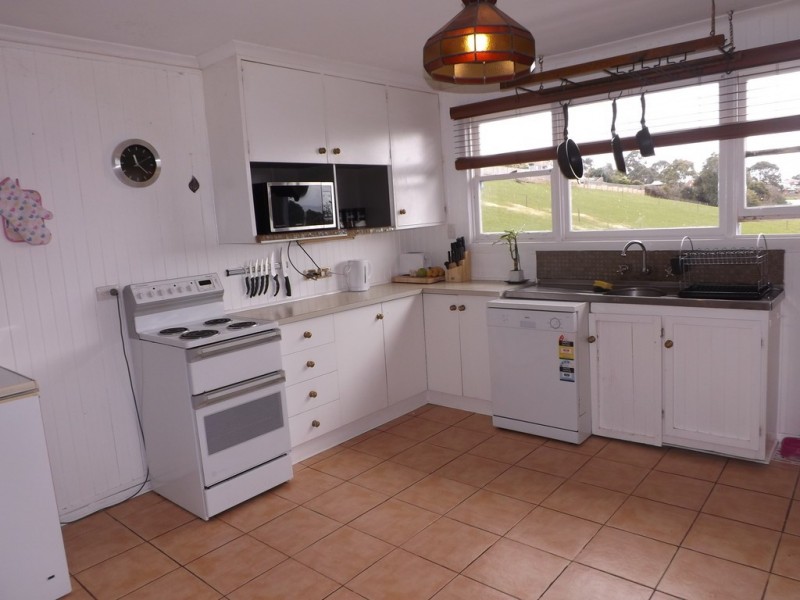 21 Cherry Street, Hillcrest TAS 7320