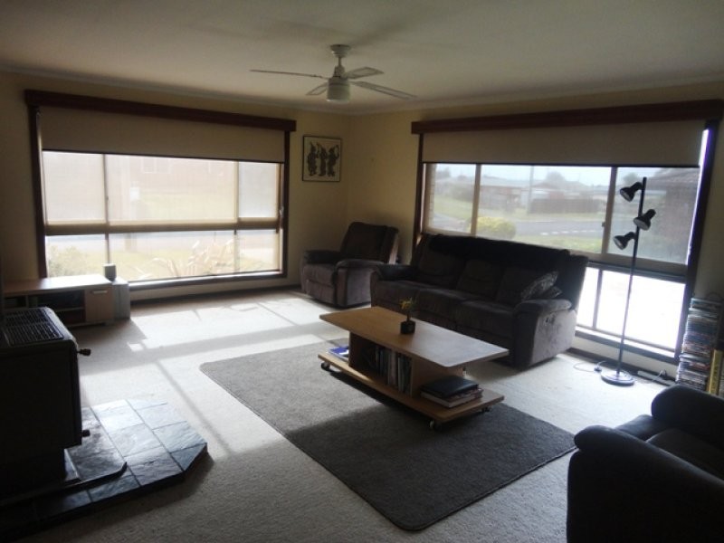 34 Beaufort Street, Somerset TAS 7322