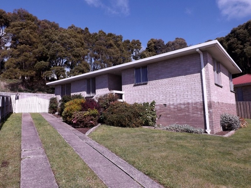 96 Simpson Street, Somerset TAS 7322