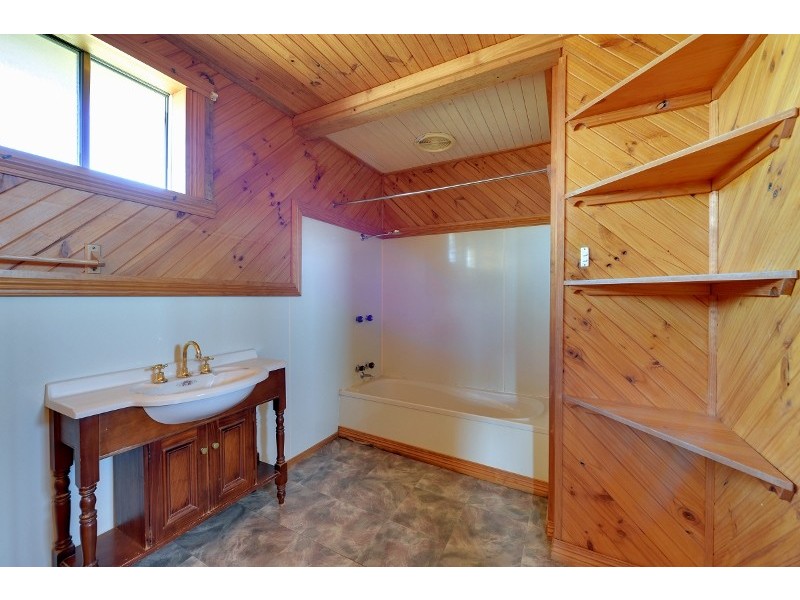 42 Colegrave Road, Upper Burnie TAS 7320