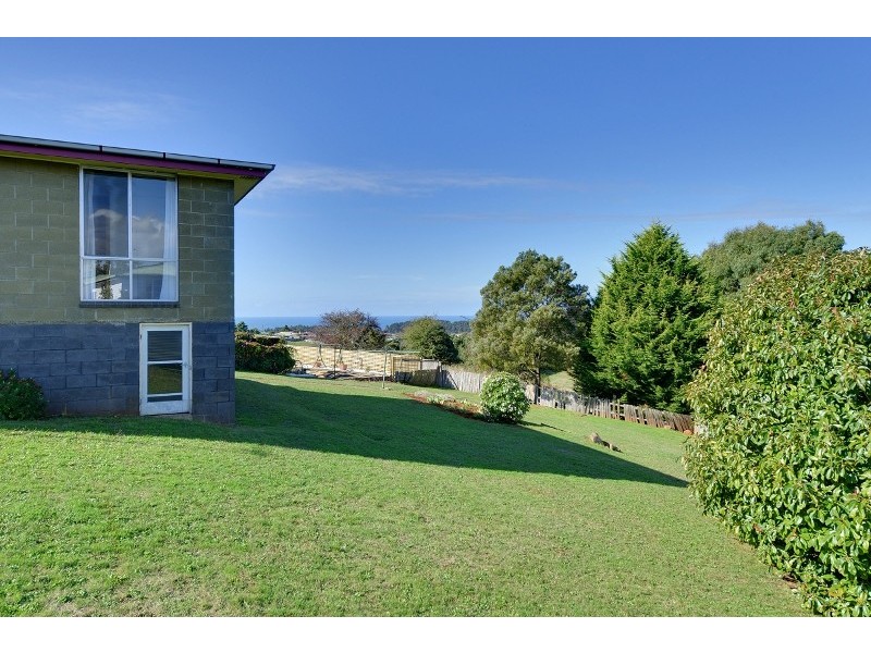 42 Colegrave Road, Upper Burnie TAS 7320