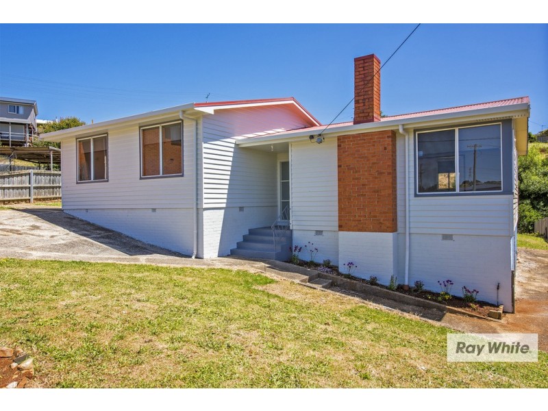 24 Jacobs Crescent, Upper Burnie TAS 7320