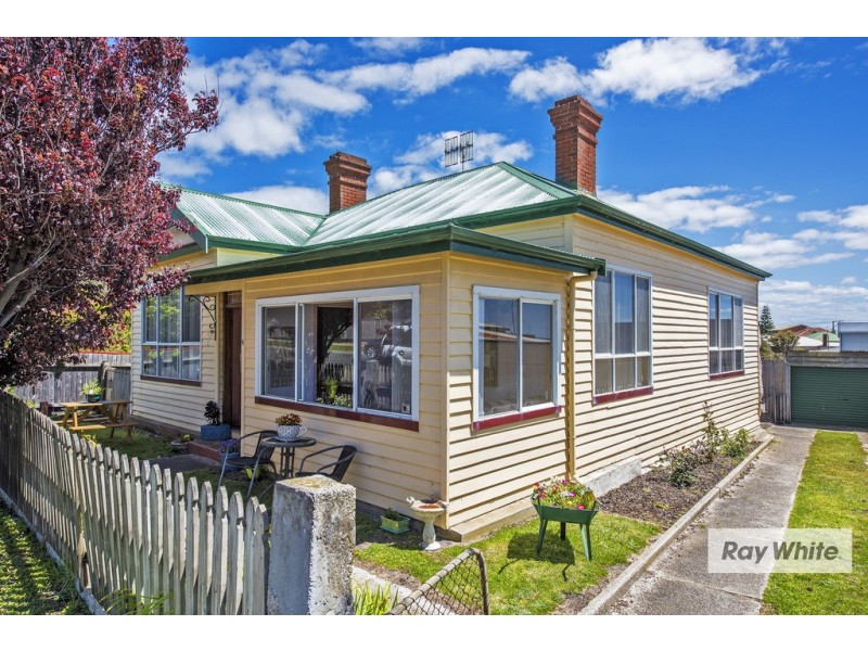 4 Evans Street, Cooee TAS 7320