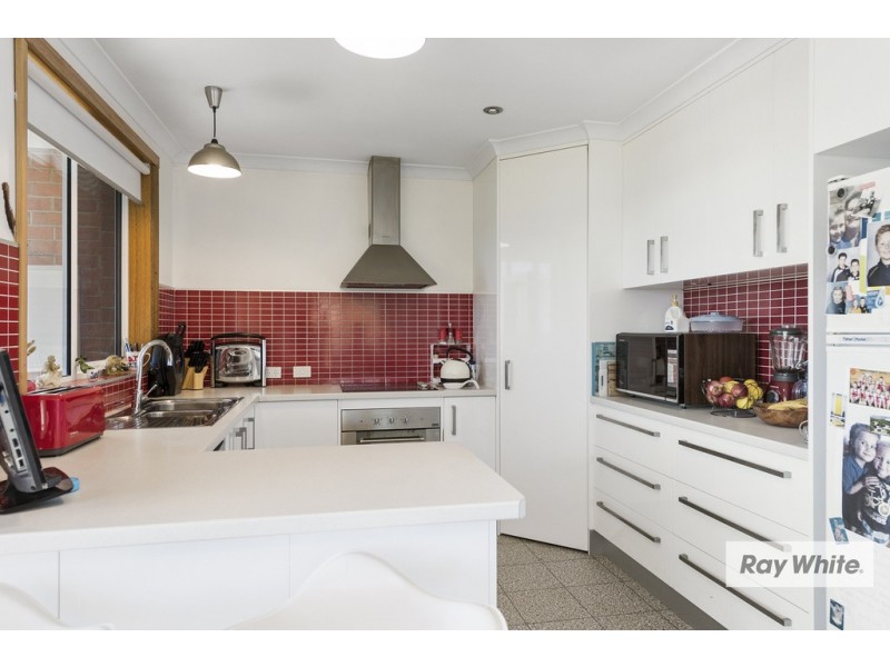 16 Esplanade, Somerset TAS 7322