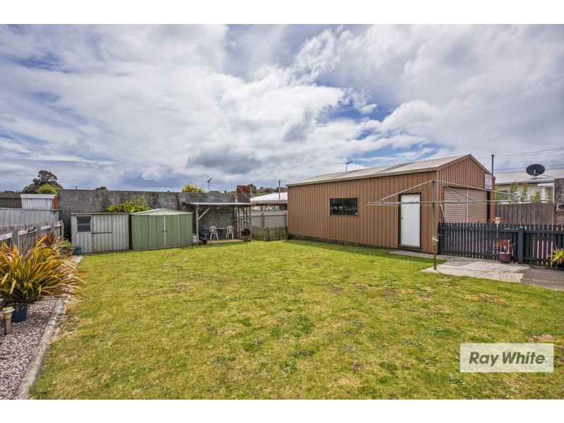 14 Van Diemens Crecent, Park Grove TAS 7320