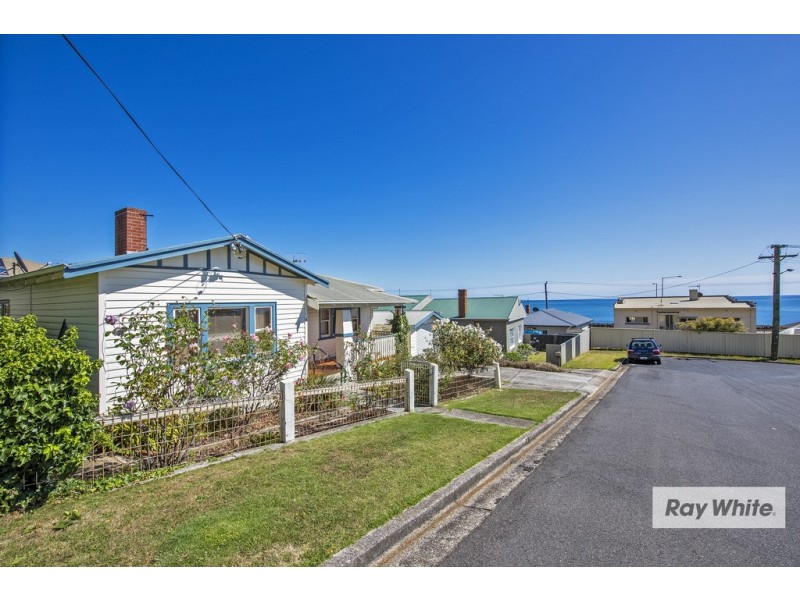 Parklands TAS 7320