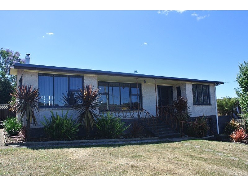 6 Sassafras Crescent, Romaine TAS 7320