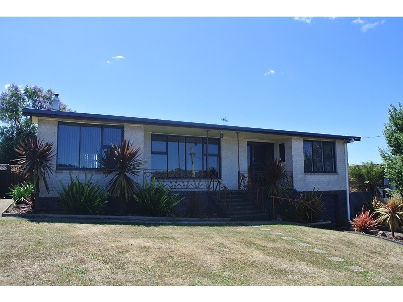 6 Sassafras Crescent, Romaine TAS 7320