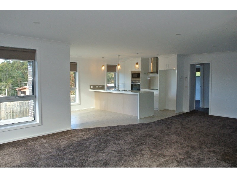 2/1 Manuka Drive, Romaine TAS 7320