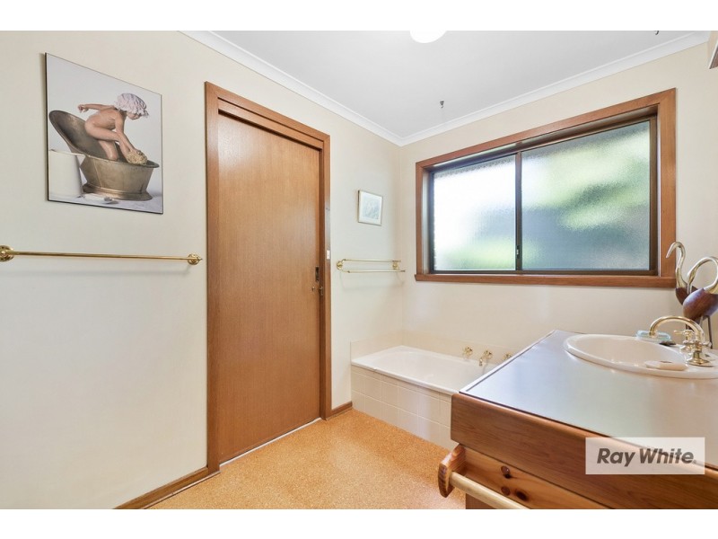5 West Ridge Road, Penguin TAS 7316