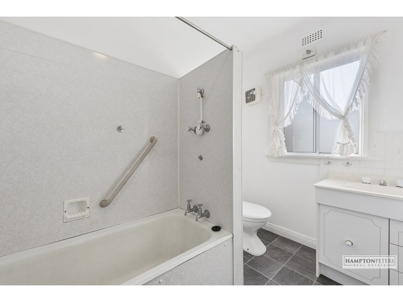 75 McPhee Street, Havenview TAS 7320