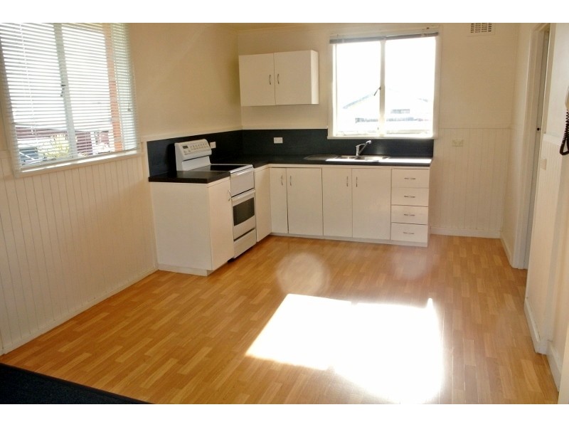 1 Ronald Crescent, Somerset TAS 7322