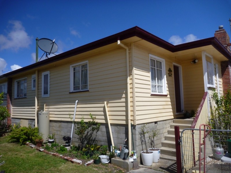 32 Lyons Street, Somerset TAS 7322