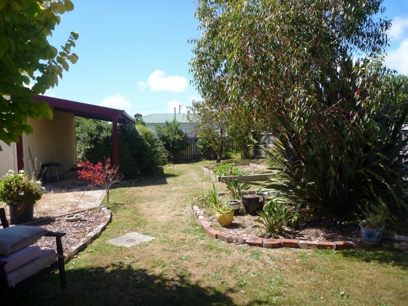 32 Lyons Street, Somerset TAS 7322