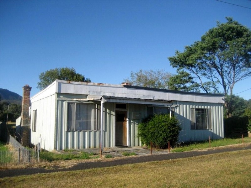 4 Belstead Street, Zeehan TAS 7469