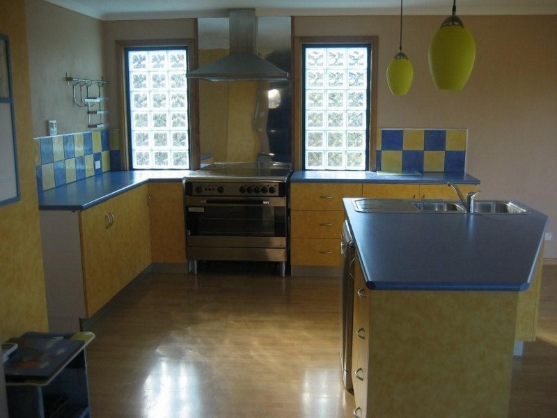 10 Charles Street, Strahan TAS 7468