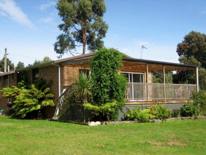 17 Featherstone Street, Strahan TAS 7468