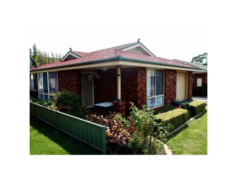12/3 Hayward Street, Penguin TAS 7316