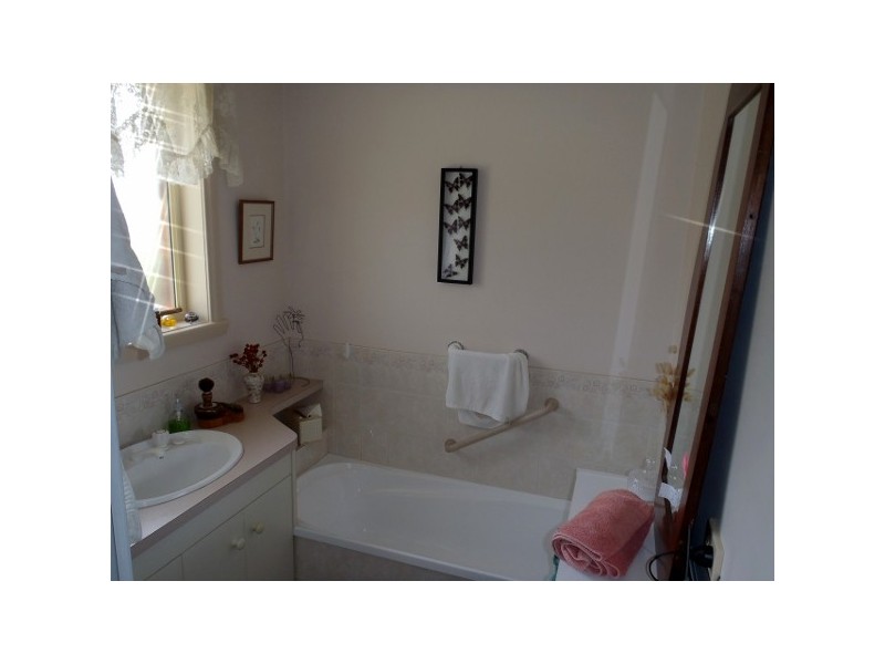 12/3 Hayward Street, Penguin TAS 7316