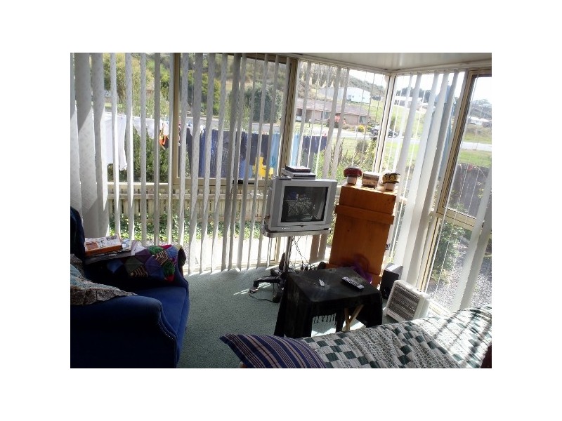 12/3 Hayward Street, Penguin TAS 7316