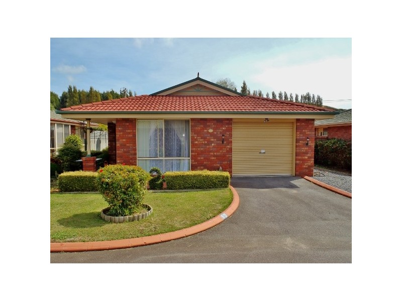 12/3 Hayward Street, Penguin TAS 7316