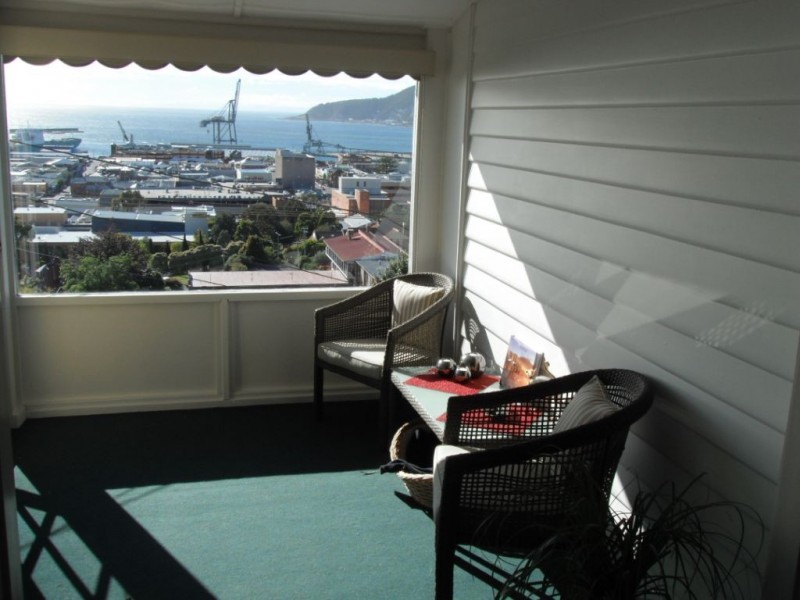 8 Amelia Street, Burnie TAS 7320