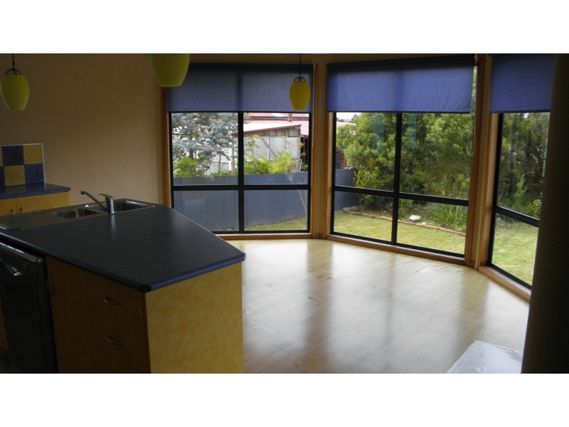 10 Charles Street, Strahan TAS 7468