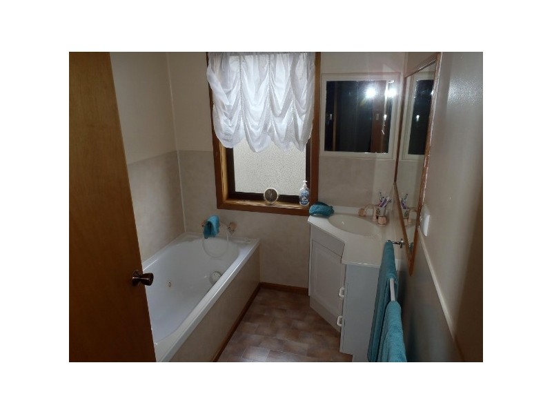 24 Calder Road, Wynyard TAS 7325