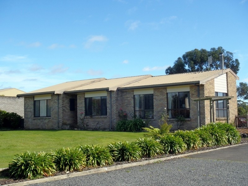 24 Calder Road, Wynyard TAS 7325