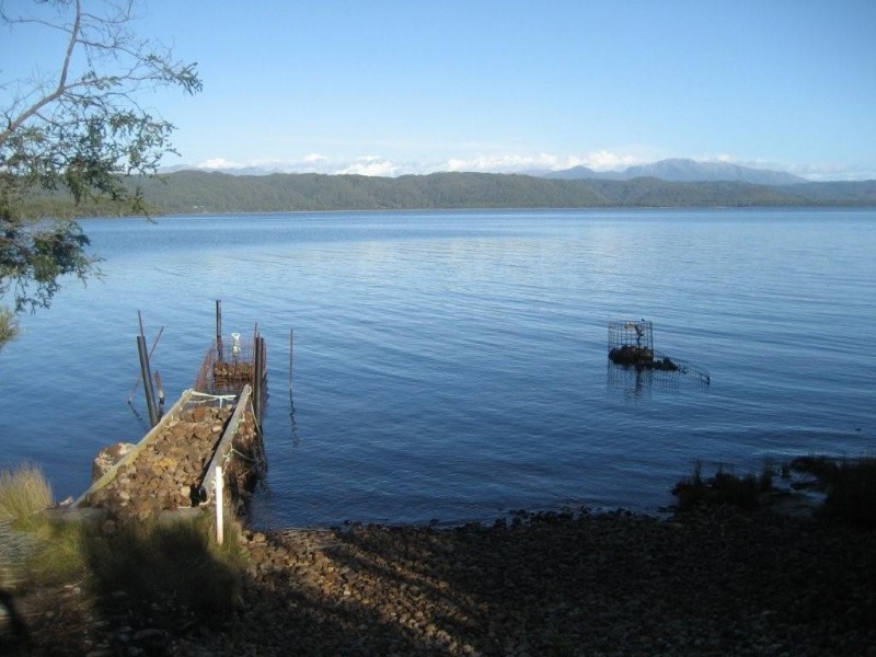 Macquarie  Heads Road, Strahan TAS 7468