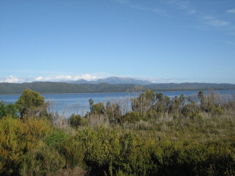 Macquarie  Heads Road, Strahan TAS 7468