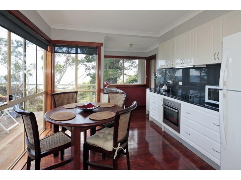 19 West Park Grove, Parklands TAS 7320