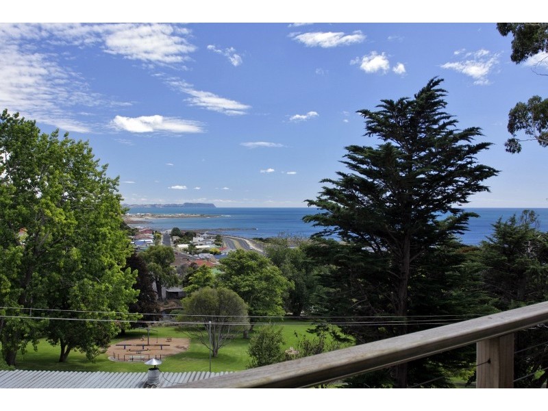 19 West Park Grove, Parklands TAS 7320