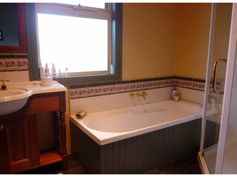 27 Elizabeth Street, Burnie TAS 7320