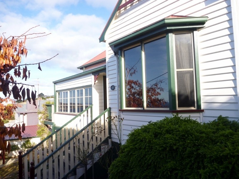 27 Elizabeth Street, Burnie TAS 7320