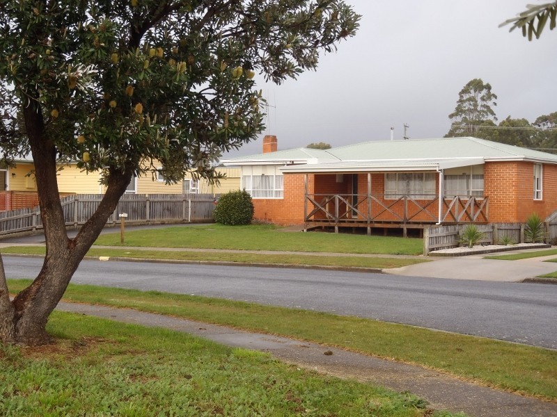 6 Ronald Crescent, Somerset TAS 7322
